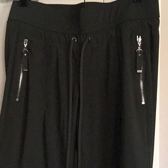 Pants - Picture 2 of 4